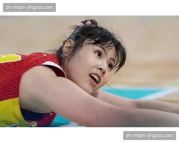 李月汝左膝ACL扭伤后七个月恢复，达拉斯飞翼训练营中直面8大内线竞争